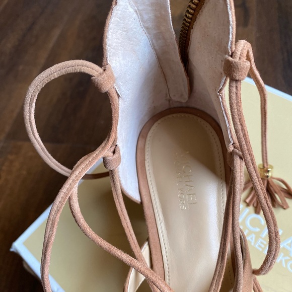 Micheal Kors Mirabel Mid Suede Heels Sandals - Picture 12 of 15